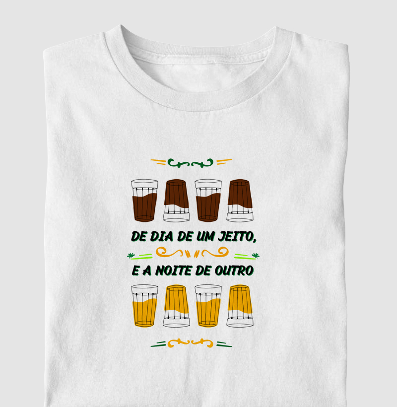 Camisetas De dia e De noite