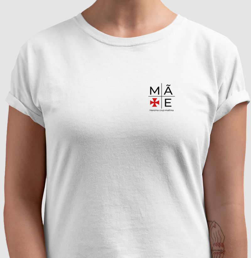 Mãe heroína minimalista