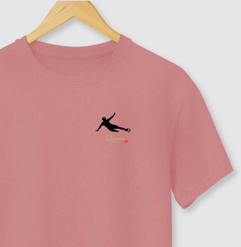 Camiseta Masculina, Feminina, Babylook e Unissex Futebol “Carrinho na Bola” - Algodão 100% 
