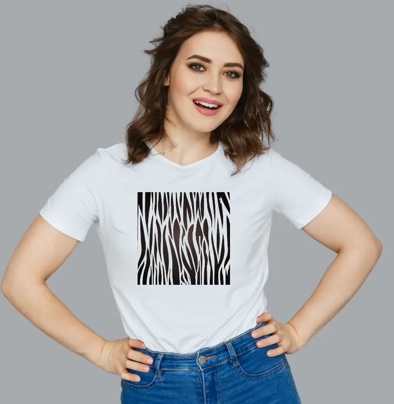 Camiseta Feminina Zebrada