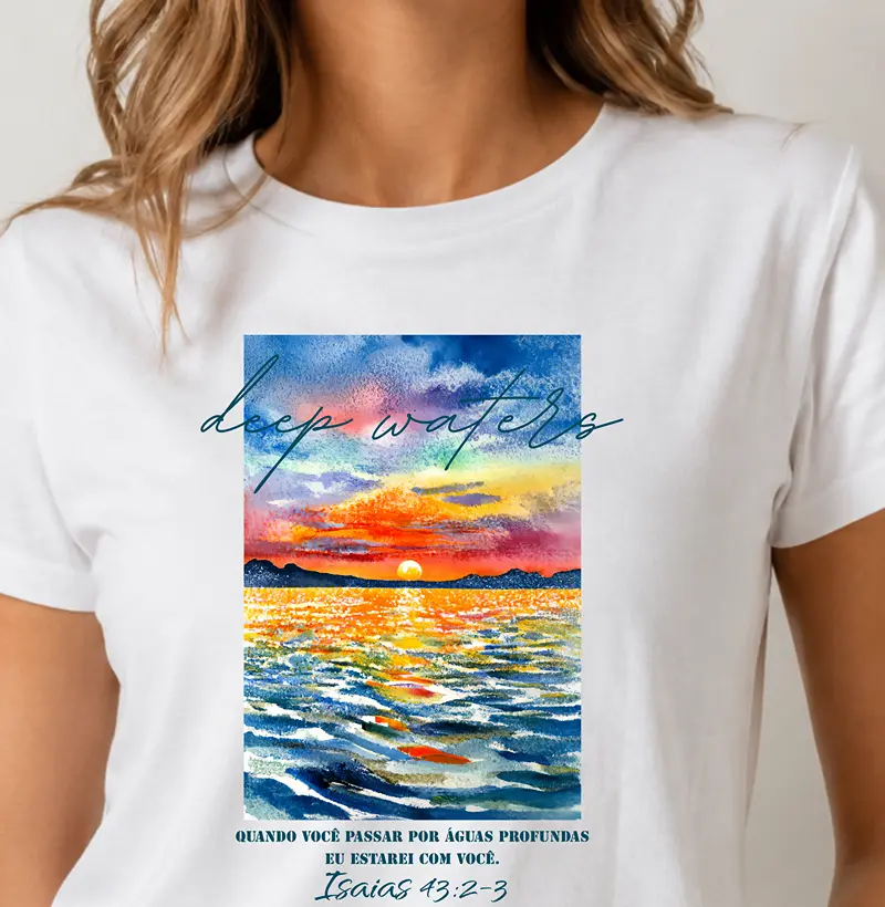 Camiseta Feminina Acinturada Deep Waters - Camiseta