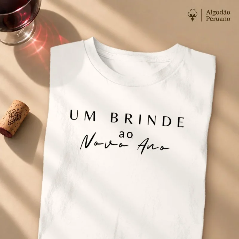 Camiseta Um Brinde ao Novo Ano
