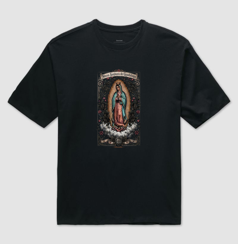 Camiseta Nossa Senhora de Guadalupe (Arte Sacra Vintage Ilustrada) - Camiseta Oversized