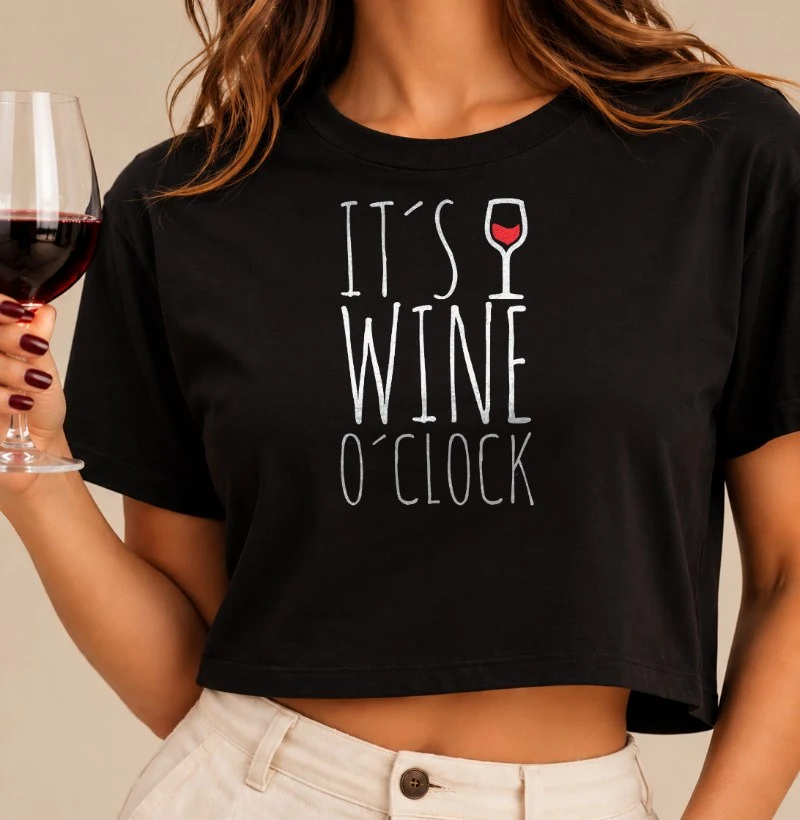 It´s Wine O´Clock - Cropped