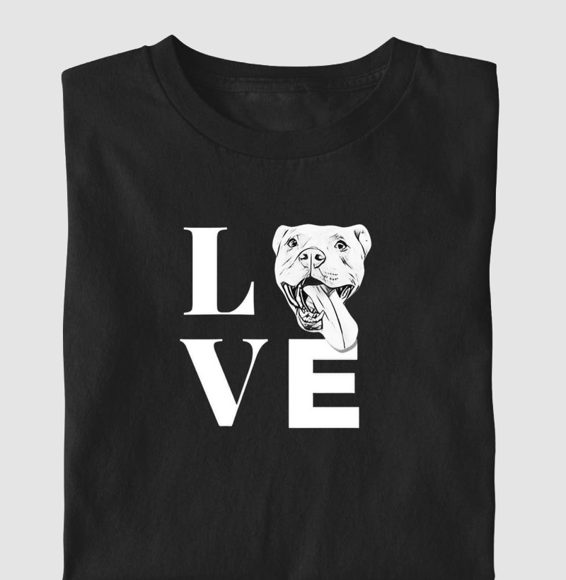 Love com cara de Pit bull
