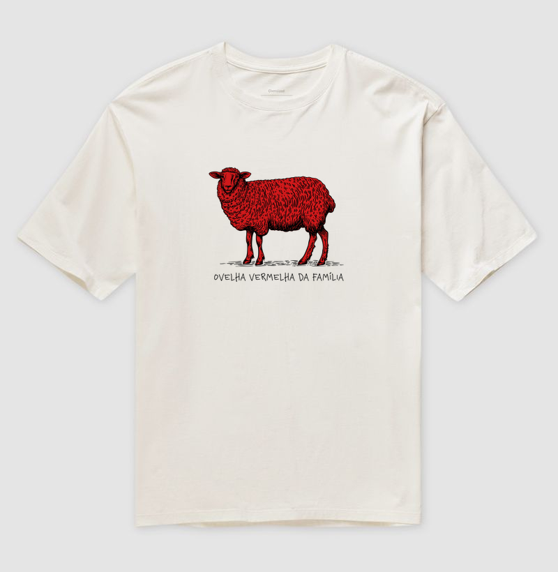 Ovelha Vermelha da Família - Camiseta Oversized
