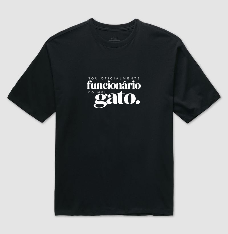 Sou oficialmente funcionário do meu gato.