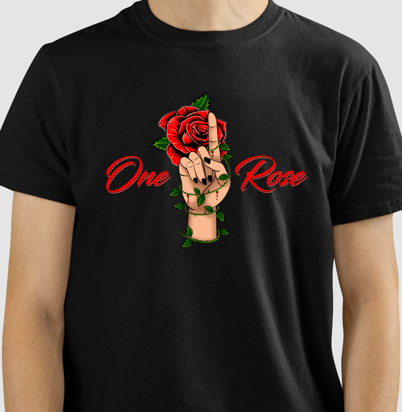 CAMISETA COM ESTAMPA ONE ROSE