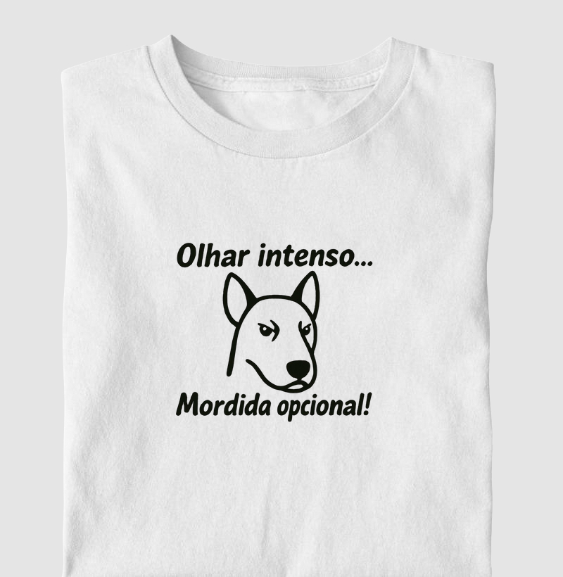 Olhar intenso... Mordida opcional !