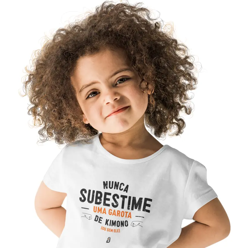 Nunca Subestime uma Garota de Kimono