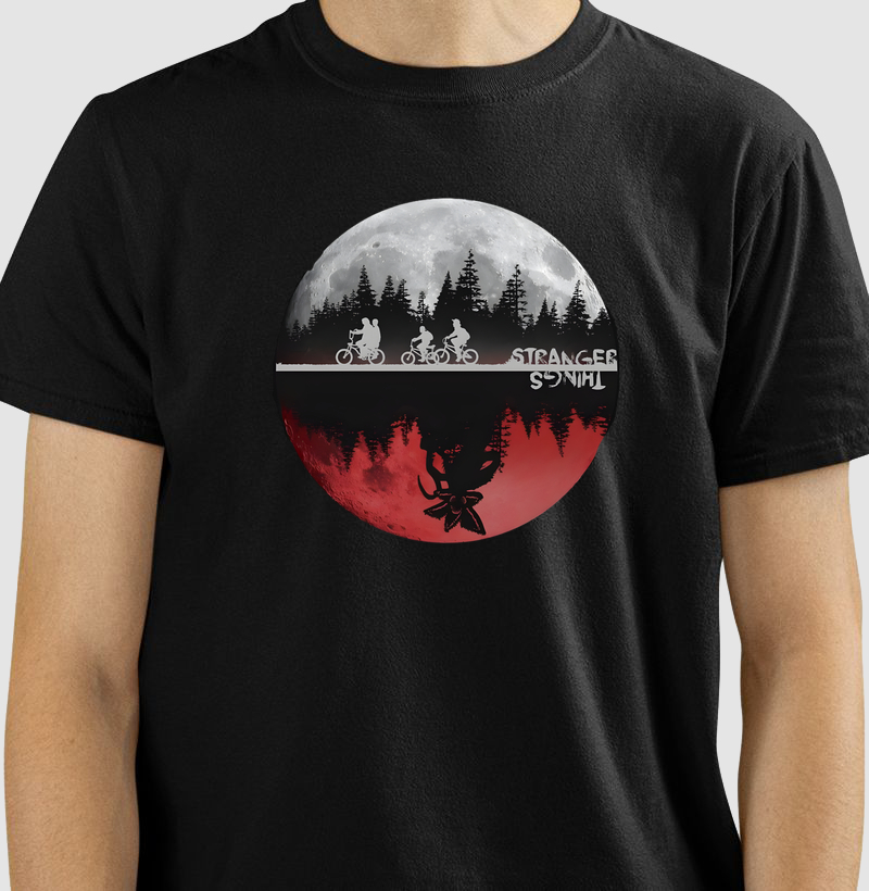 Camiseta Stranger Things Lua