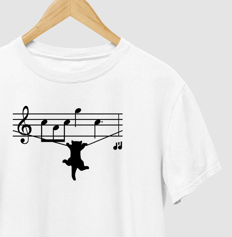 Gato caindo da partitura