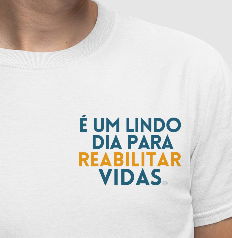 Camiseta Reabilitar vidas | Estampa bolso