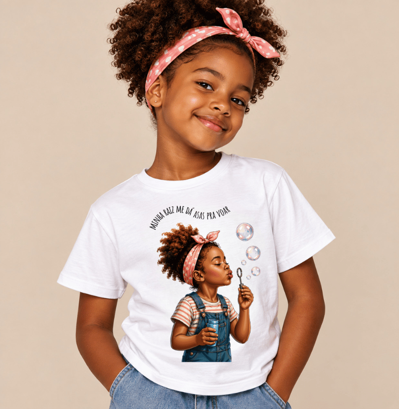 Minha Raiz Me Dá Asas Pra Voar - Camiseta Infantil
