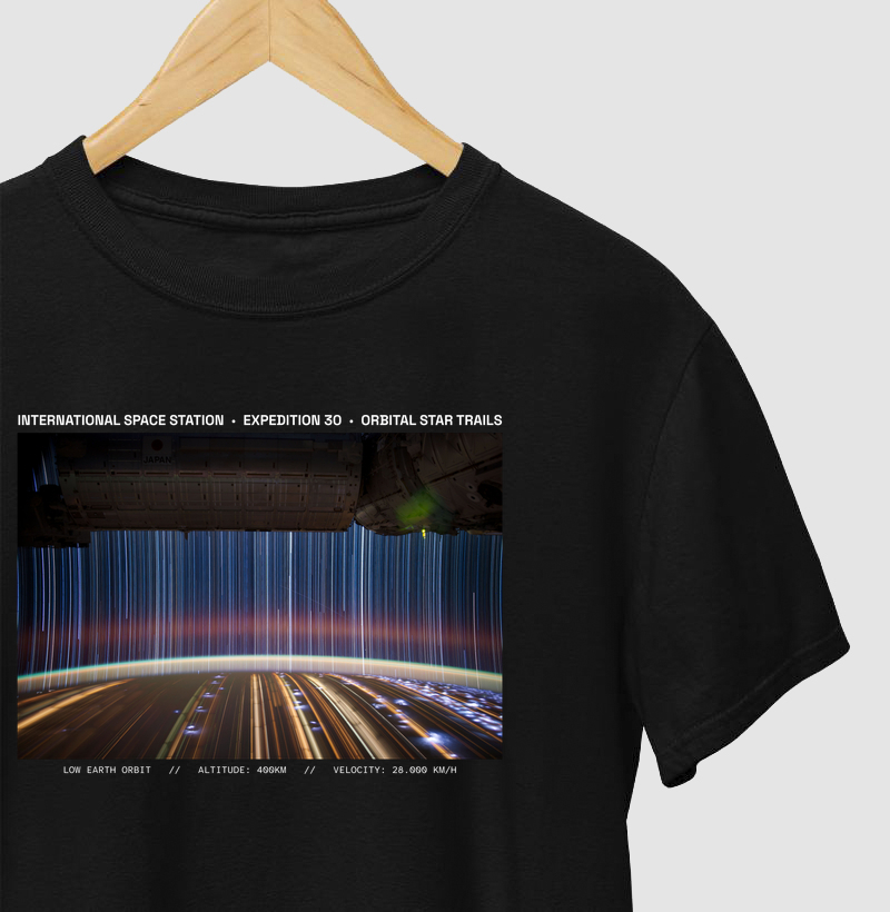 Star Trails ISS (Coleção Infinito) - Camiseta