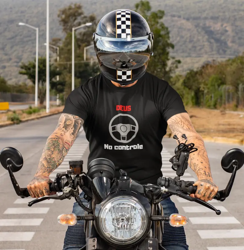 Masculina Deus no Controle