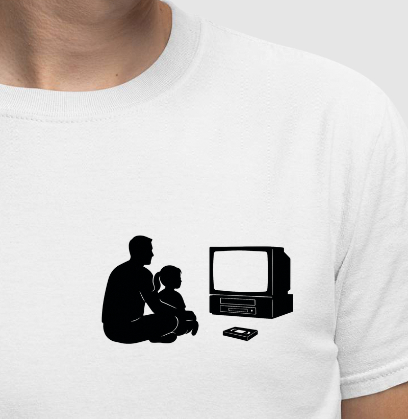 eu, papai e nossa fita vhs preferida ♡