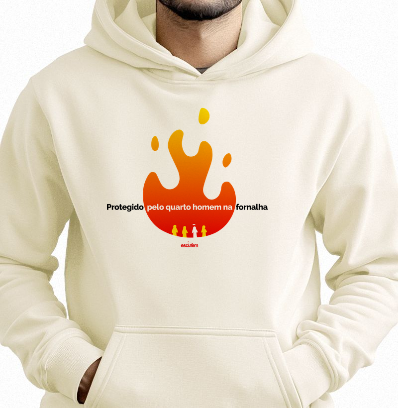 Protegido pelo quarto homem na fornalha