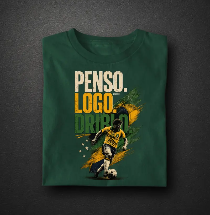 Camiseta: Penso. Logo, driblo