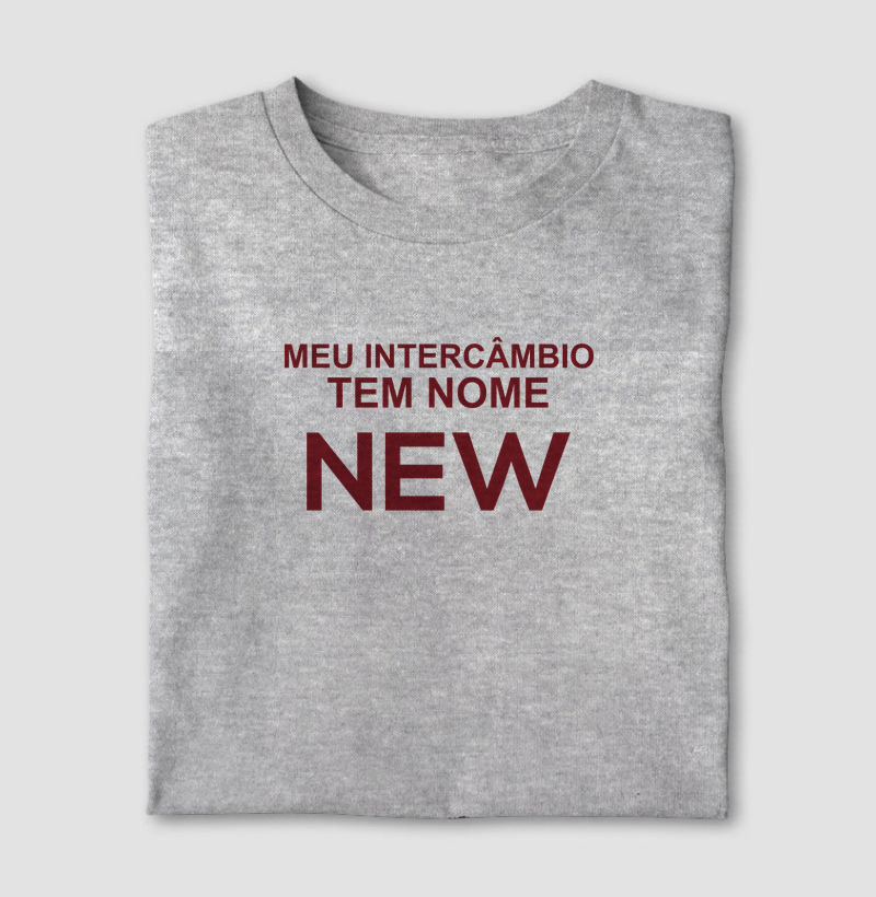 Camiseta Meu Intercâmbio Tem Nome - Camiseta
