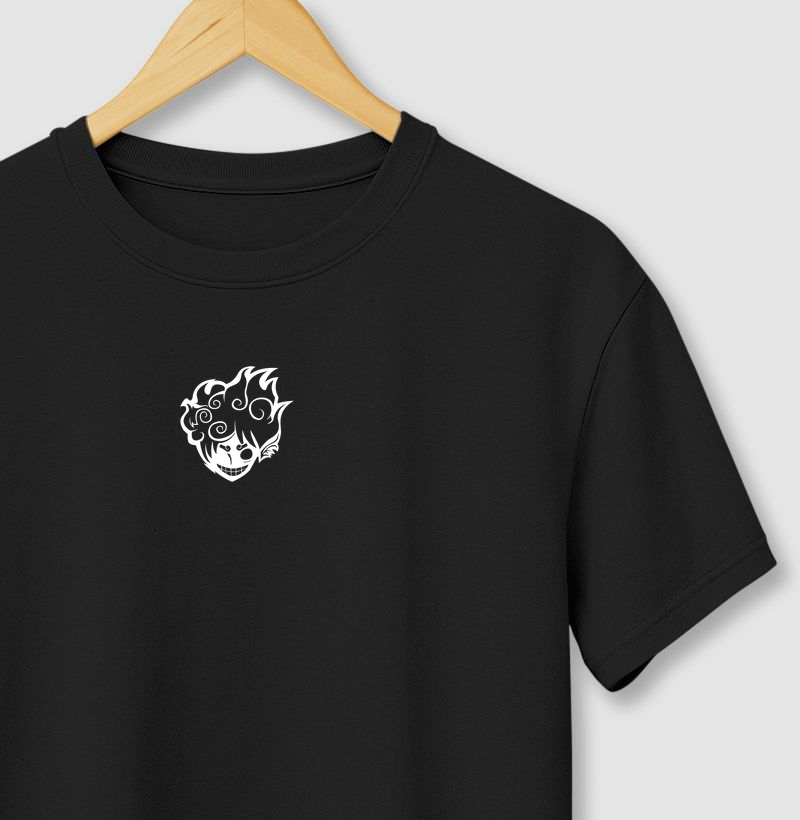 Nika - Camiseta