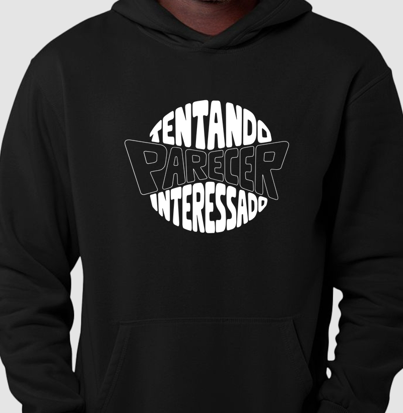 Tentando parecer interessado
