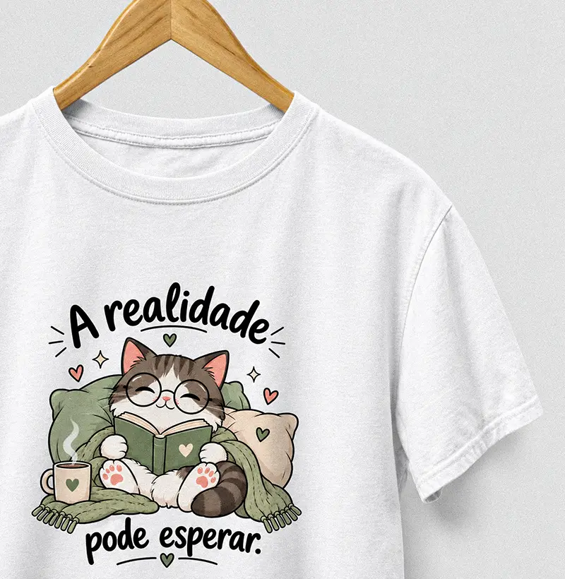 A Realidade Pode Esperar — Cat Reader - Camiseta