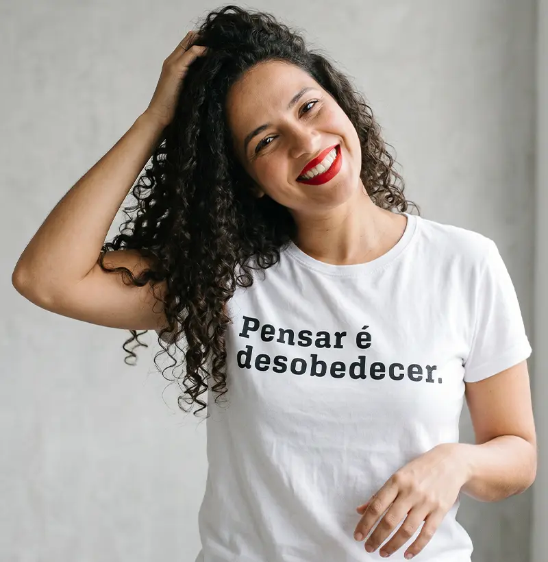 Pensar é desobedecer.