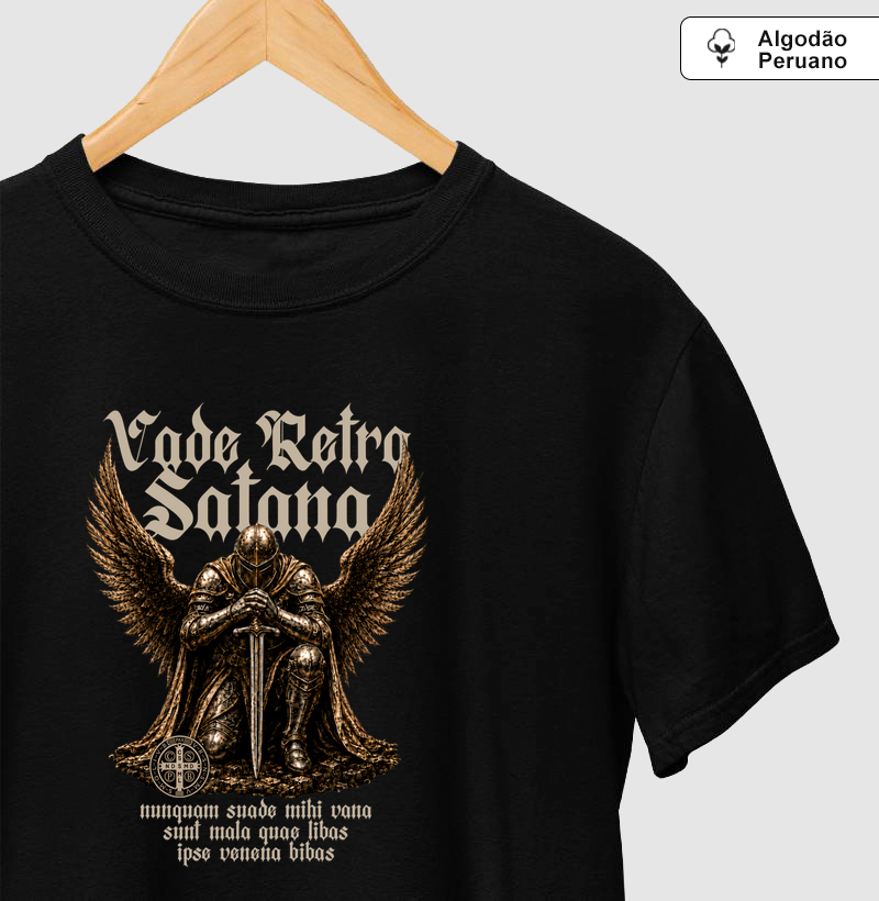 Camiseta São Bento — Vade Retro Satana (algodão peruano)