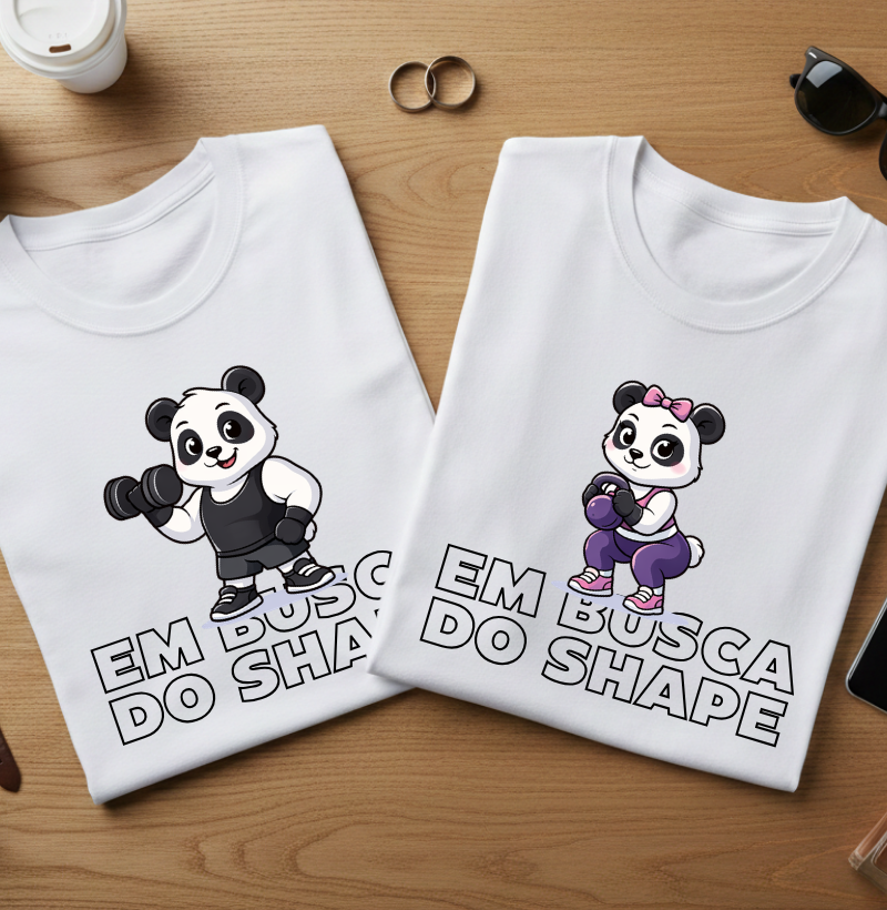 Camiseta Casal “Em Busca do Shape” – Panda Fitness Girl 🏋️‍♀️ #208