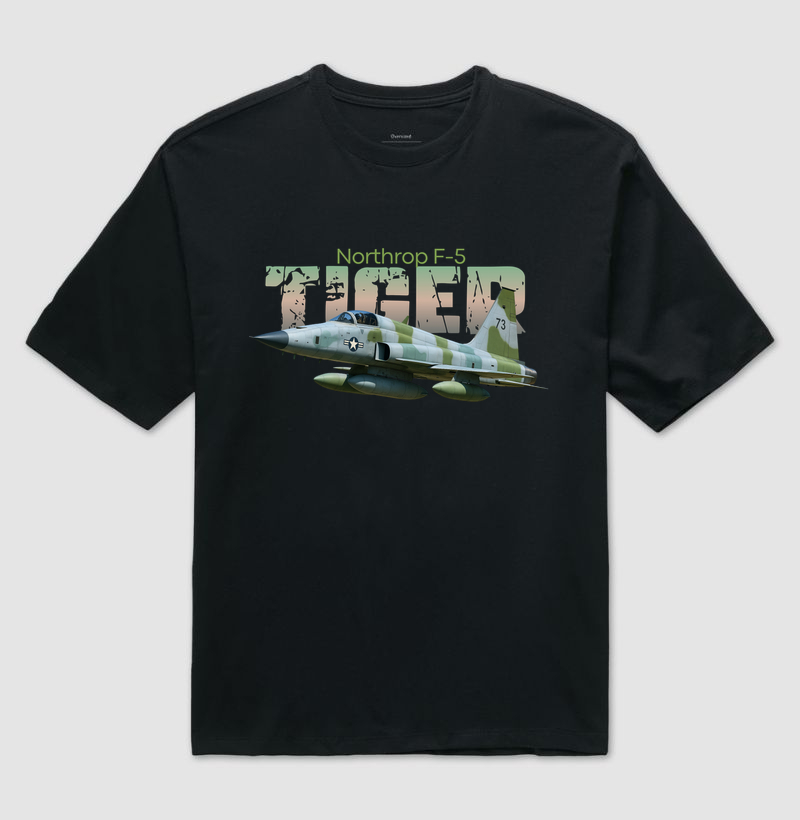 F-5 Tiger Flying