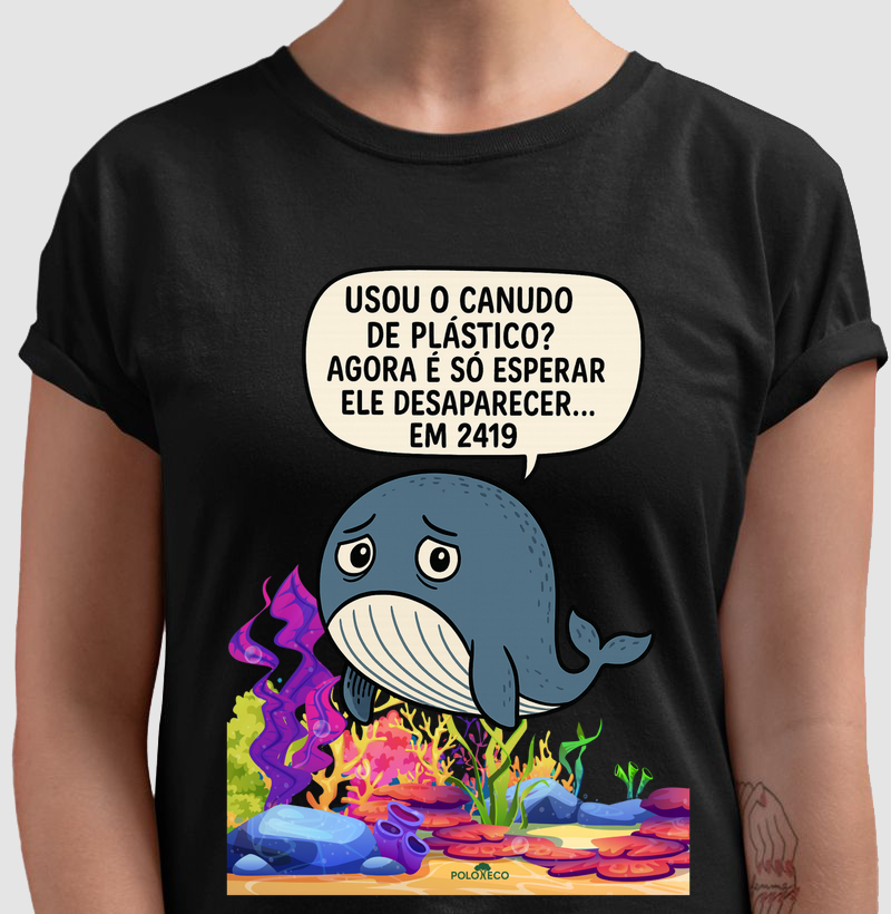Camiseta Baleia e  o Canudo de Plástico