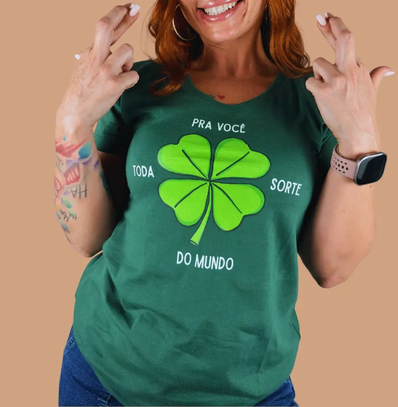Camiseta Trevo de Quatro Folhas — Sorte, Leveza e Boas Vibrações