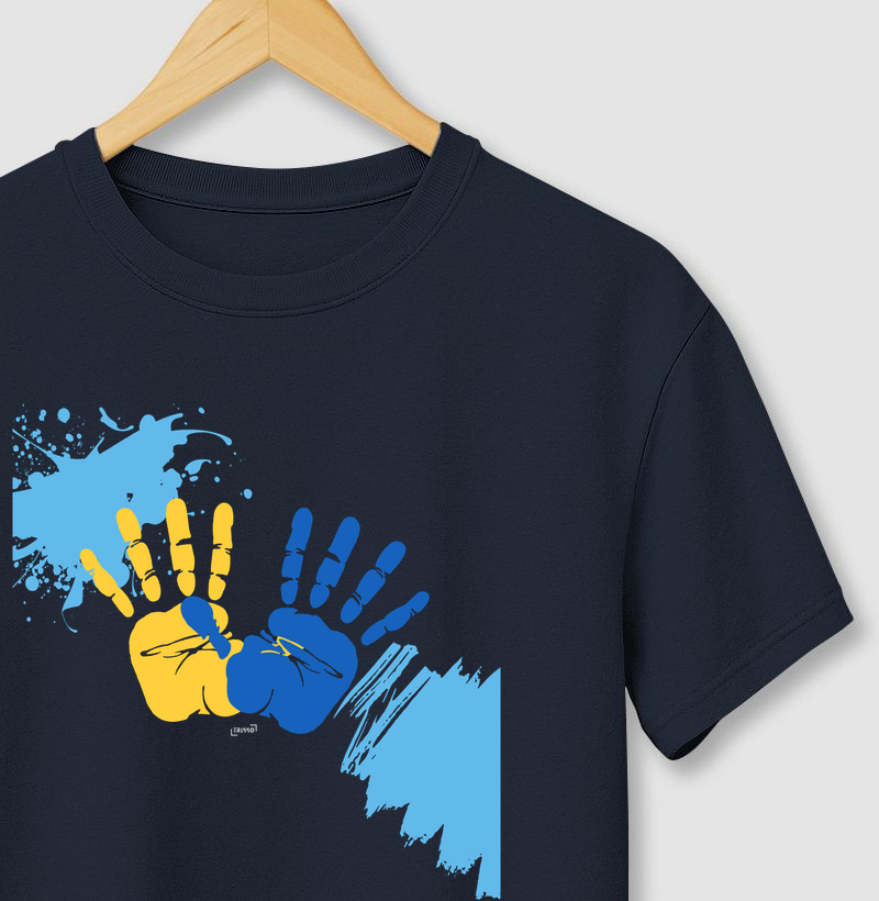 Camiseta  - Mãos T21