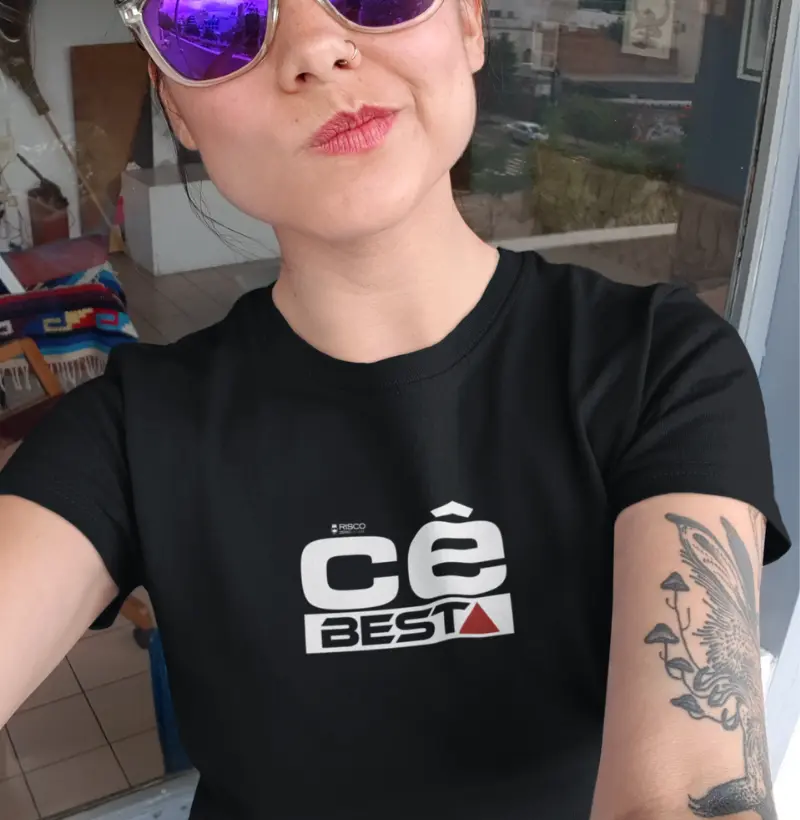 T-Shirt Feminina Preta - Cê Besta