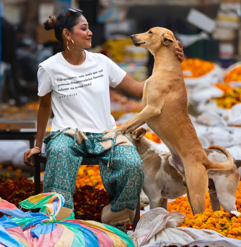 Camiseta Dog Pulse Pawsitivity Collection – One Dog is Worth a Thousand People