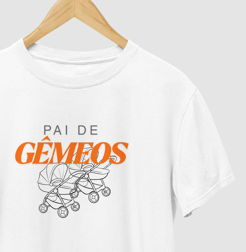 Pai de Gêmeos com Carrinho