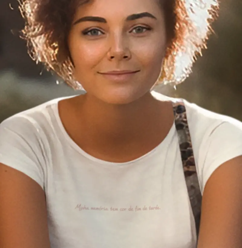 Minha memória tem cor de fim de tarde.