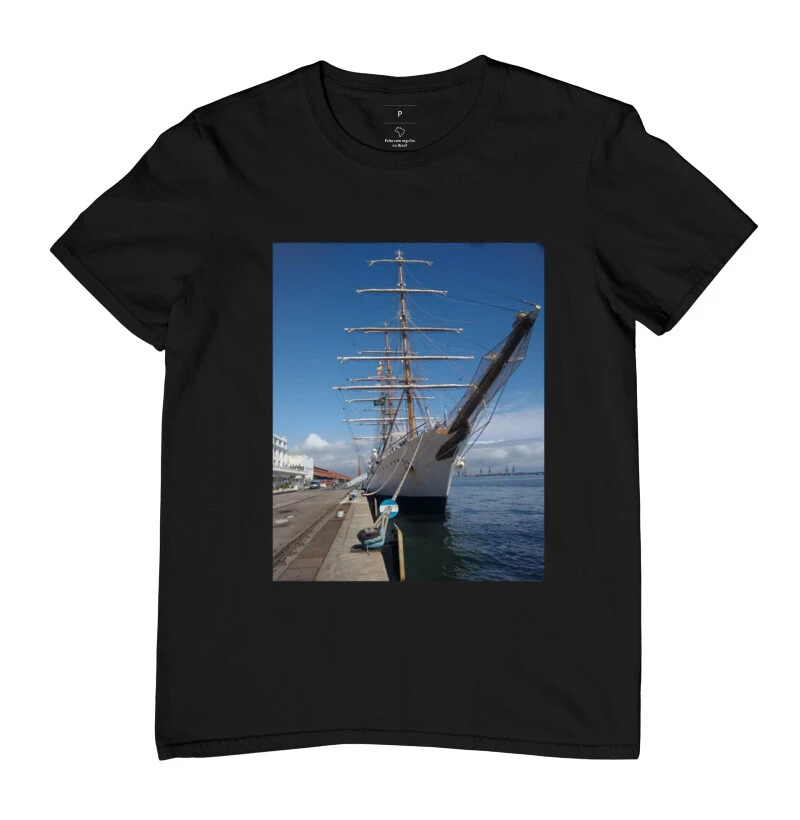 NAVIO ANCORADO