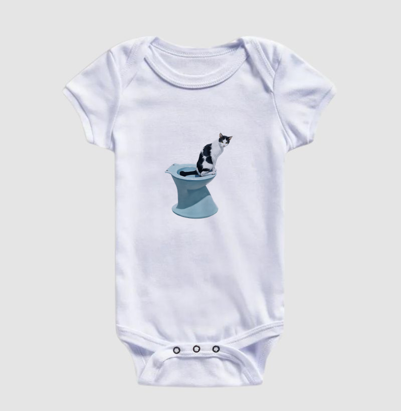 Gatíneo no Vaso Sanitário