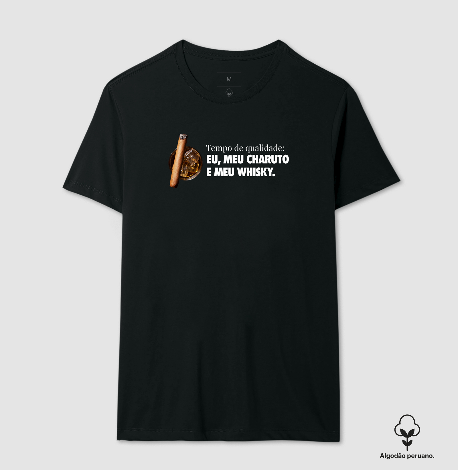 Eu, meu charuto e meu whisky.