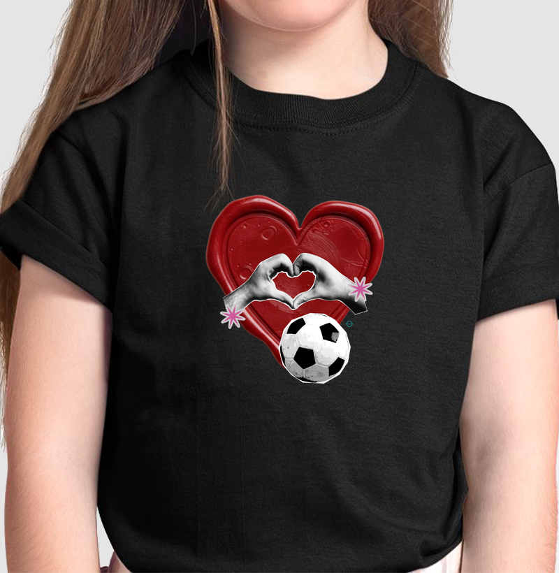 feminina de futebol estampa "selo de amor" joga bonita