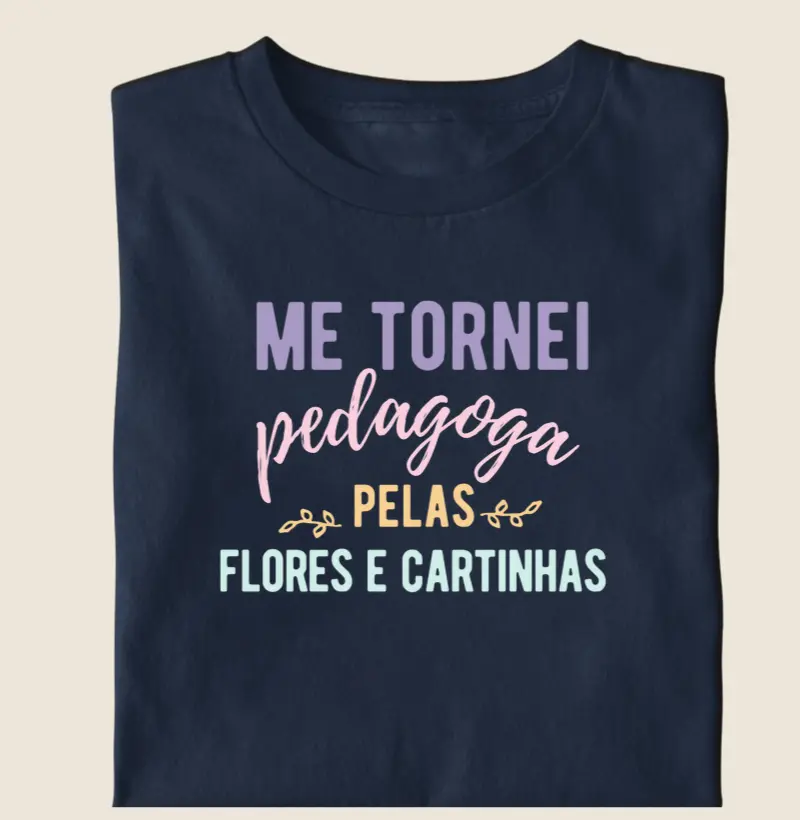 Camiseta Flores e Cartinhas