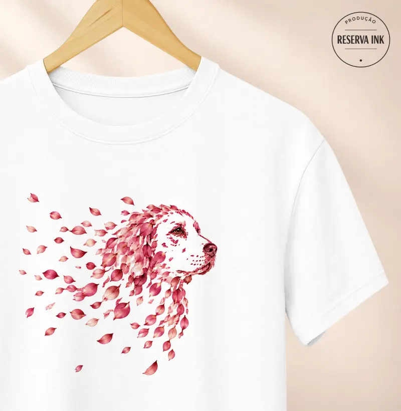 Cachorro e Pétalas