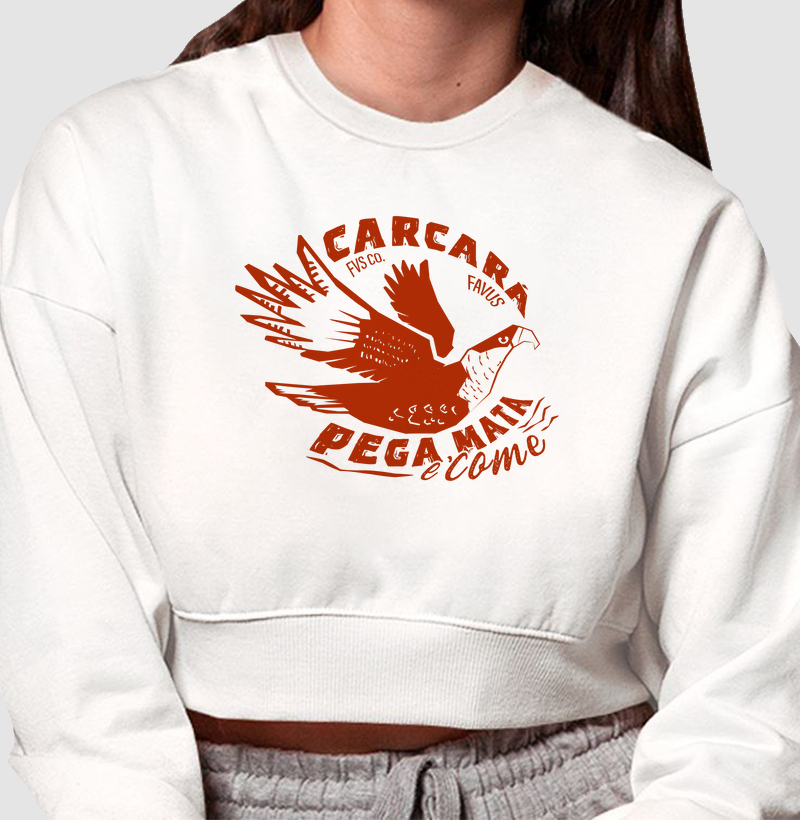 Carcará pega mata e come
