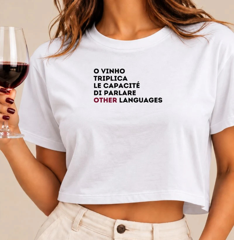 Camiseta Cropped O Vinho Triplica 