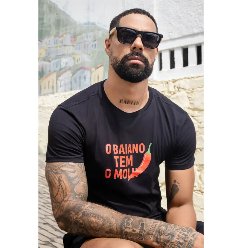 Camiseta O baiano tem O Molho. Coleção Baianês. Masculina e Feminina. Algodão Premium