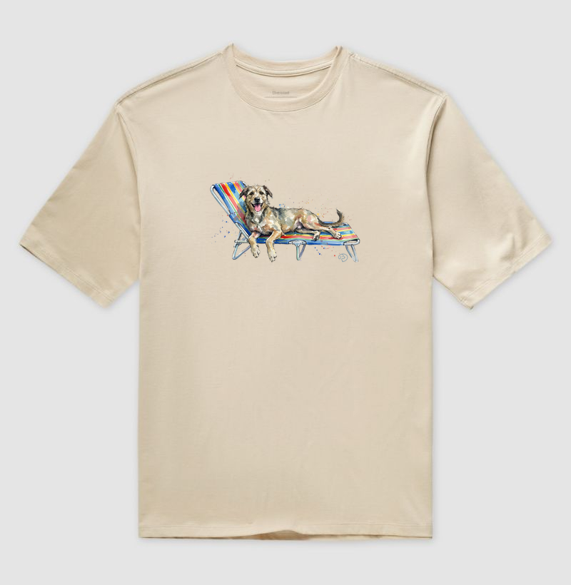 Cachorro na Cadeira de Praia