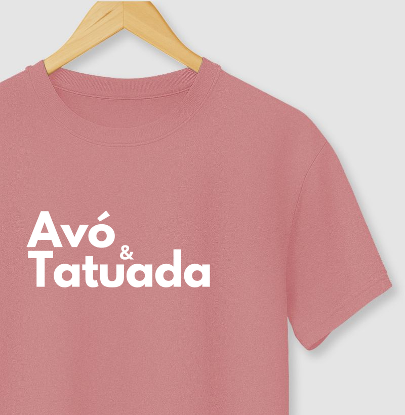 Avó e tatuada