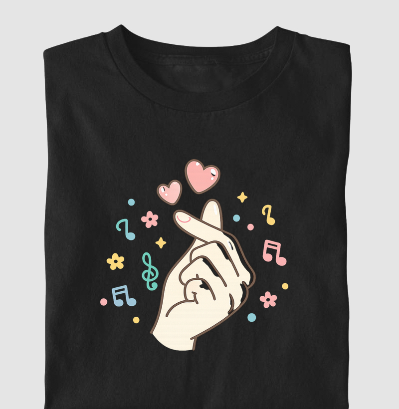 K-Love – Finger Heart